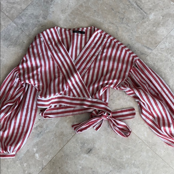 BOOHOO Red and White Striped Crop Top - Picture 2 of 6